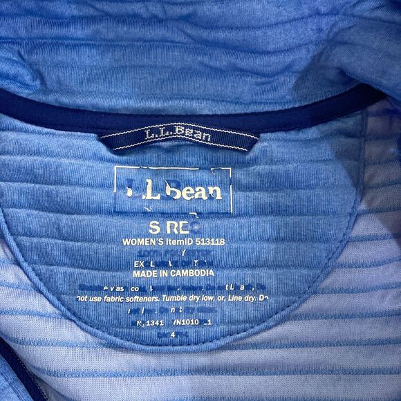 LL Bean Small Woman’s Blue Vest ID# 513118 Pockets Performance - Picture 5 of 7